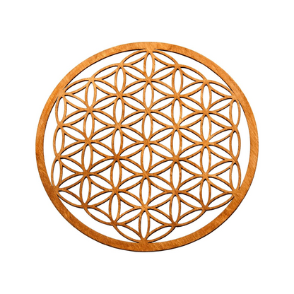  Une plaque de rechargement appelé Fleur de vie sculptée en chêne 10cm